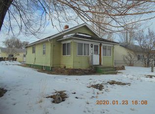 501 E Maple St, Rawlins, WY 82301