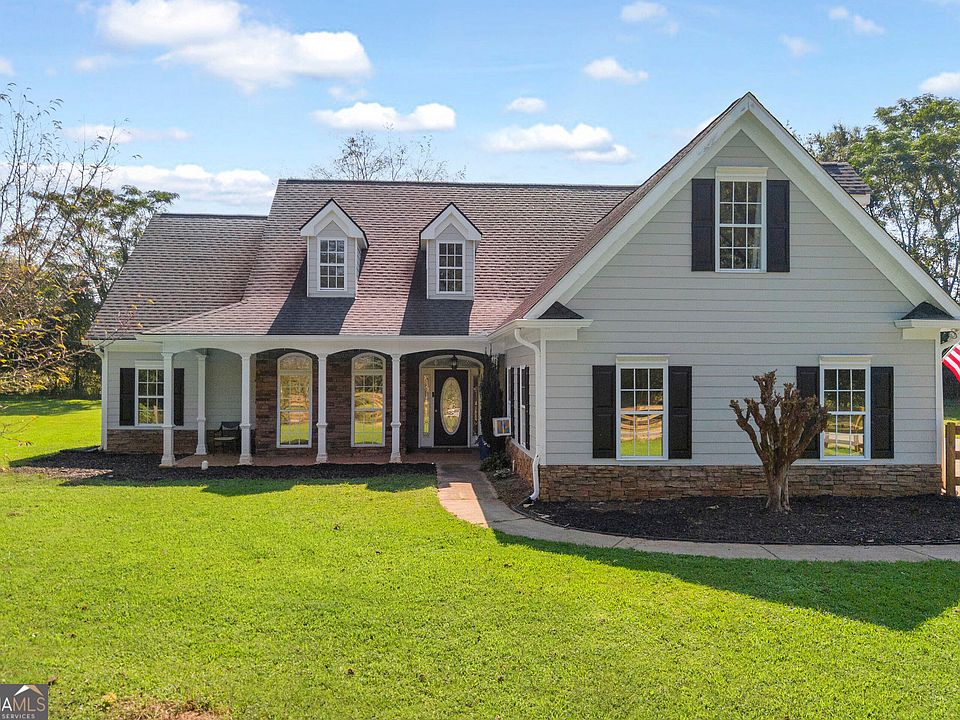 1st image of 25 Isaiah Dr