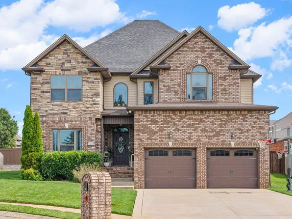 295 Castleton Ct, Clarksville, TN 37043