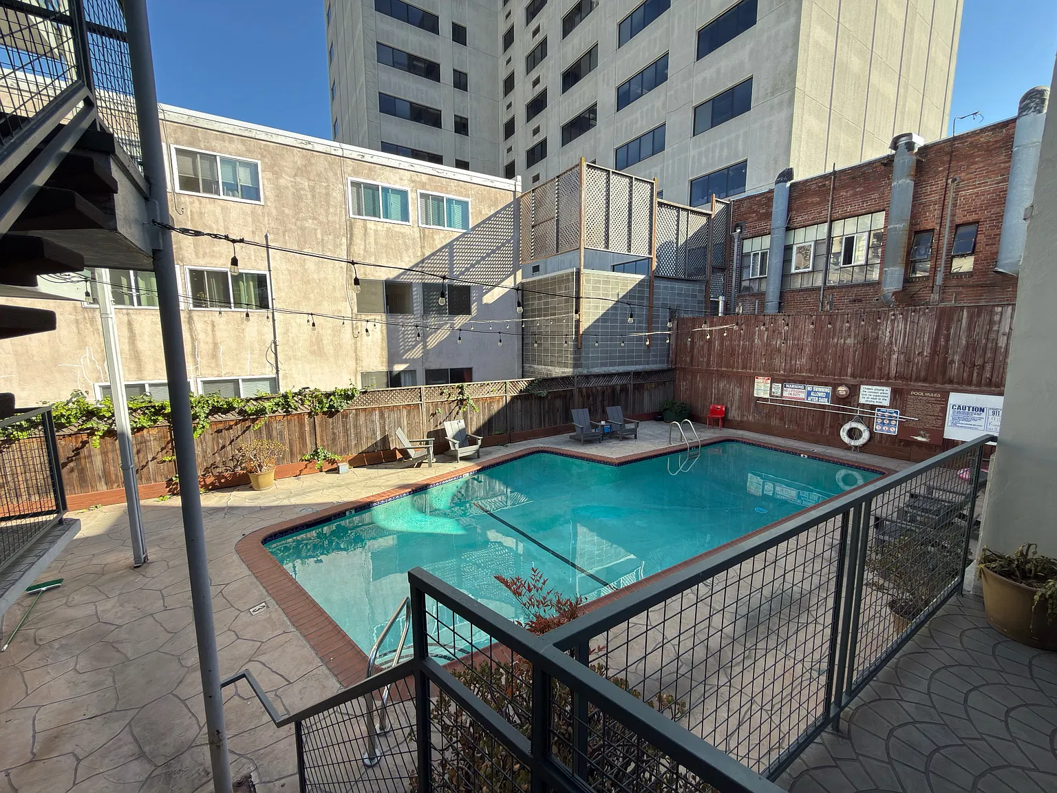 Great 1 Bed By Lake Merritt — Photo 4