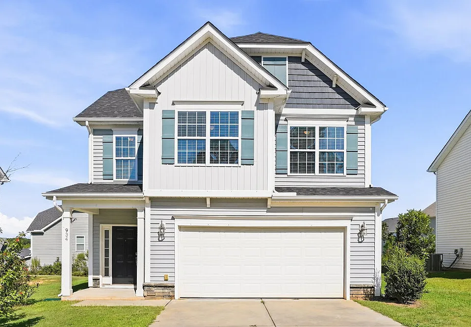 934 Lakemont Dr
