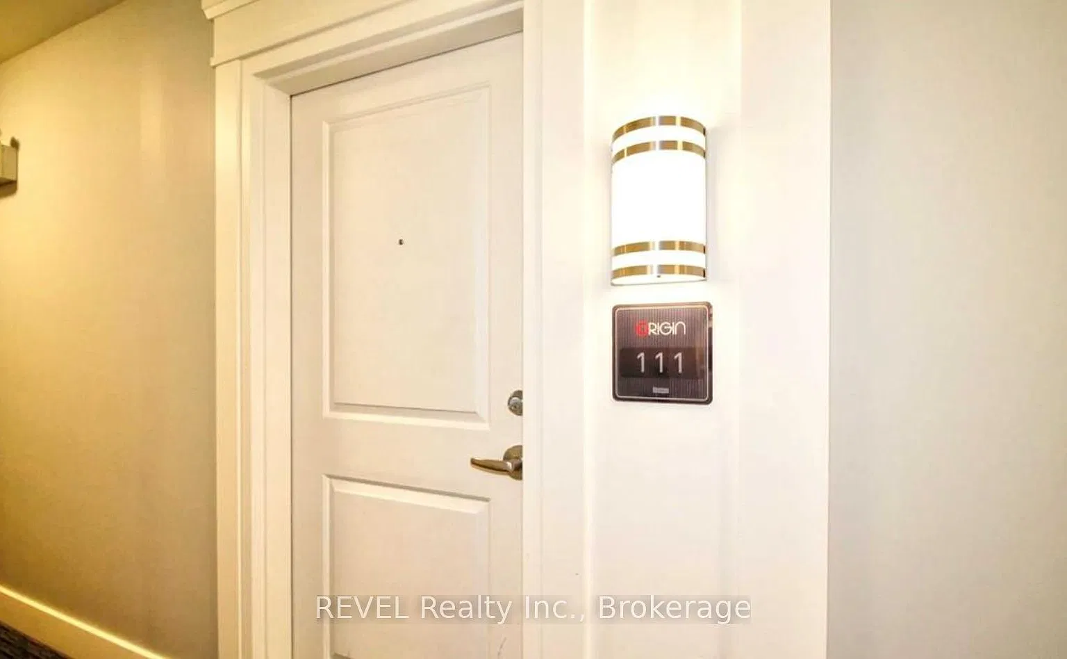 630 Sauve St — Photo 4