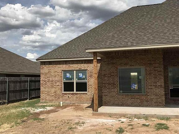 4th image of 1016 Taylor Ln