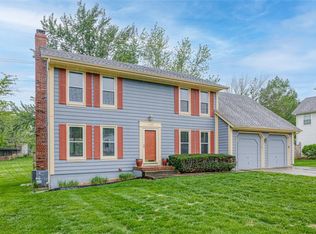 1137 NE Hunters Rdg, Lees Summit, MO 64086