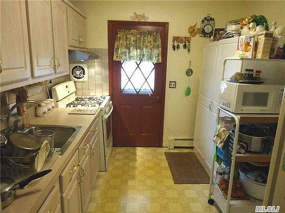 4th image of 84 Albany Ave