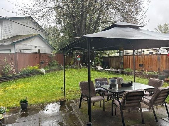 5th image of 11786 212th St