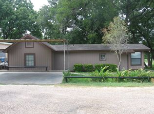 297 Howard Rd, Gonzales, TX 78629