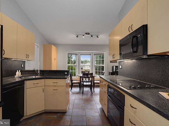 4th image of 7611 Virginia Ln