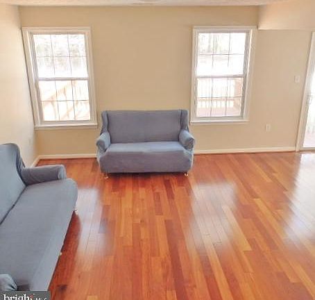 4th image of 47990 Piney Orchard St