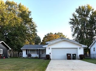 42937 Crestlane Dr, Elyria, OH 44035