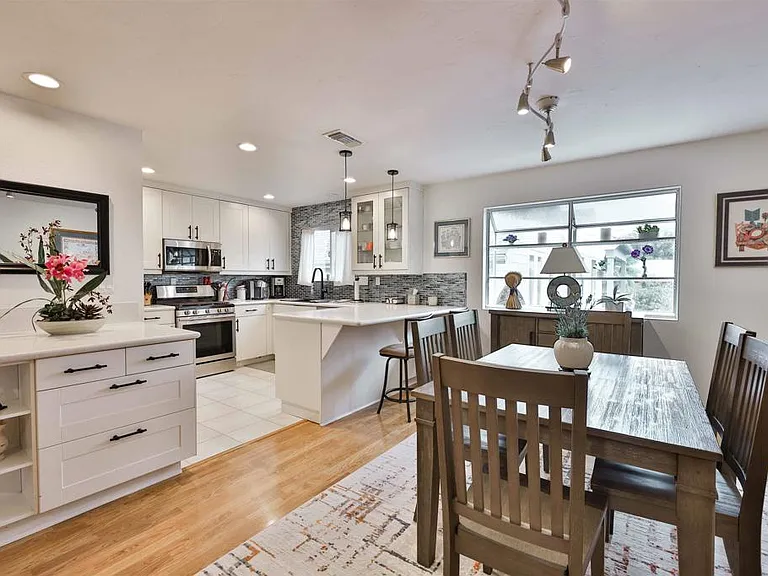 850 C Ave #4 — Photo 9