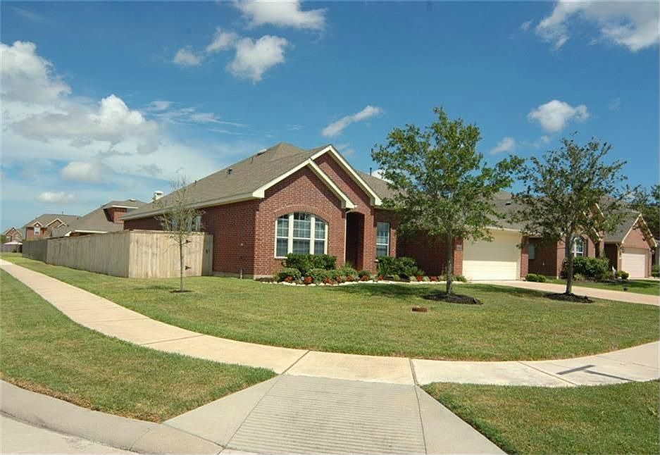 1st image of 2202 Laurelglen Ct