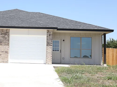 4150 Long Creek Ln #B Photo 1