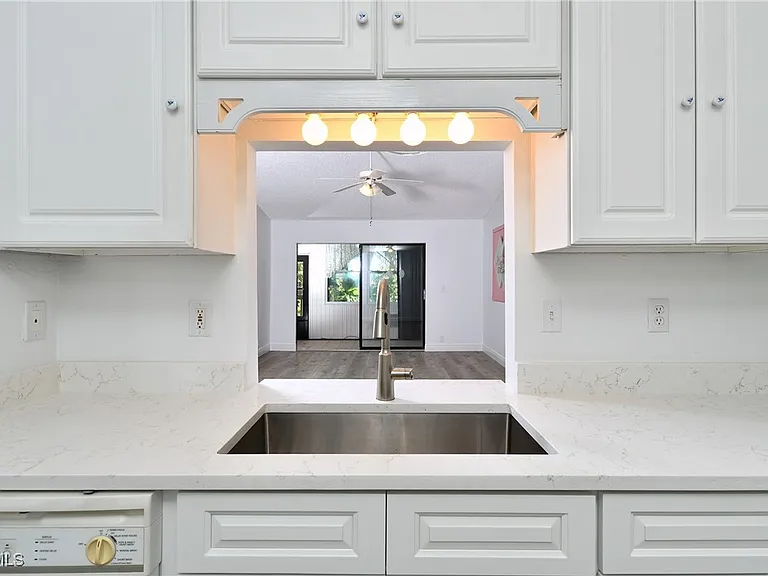 17502 Island Inlet Ct — Photo 10