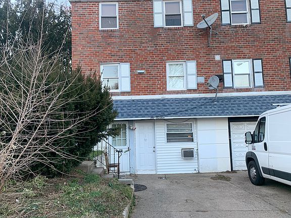 4th image of 614 Lawler Pl