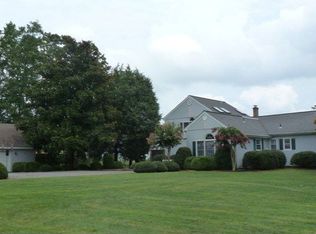 8234 White Hall Landing Ln, Gloucester, VA 23061