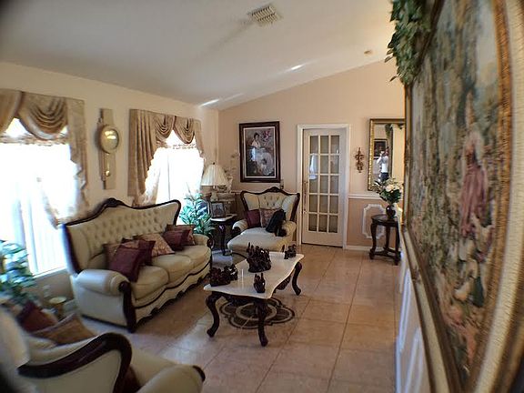 3rd image of 610 Jura Ln