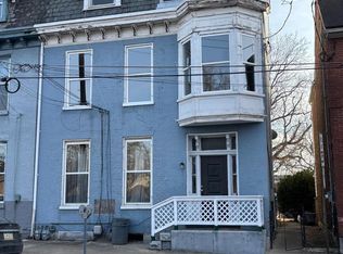 66 W Queen St, Chambersburg, PA 17201