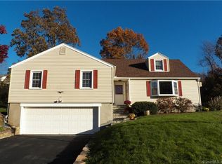 114 Lydale Pl, Meriden, CT 06450