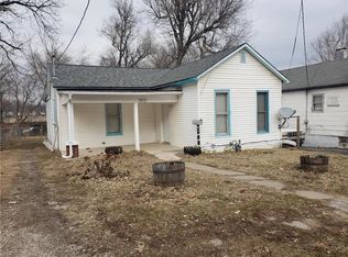 2711 Locust St, Saint Joseph, MO 64507