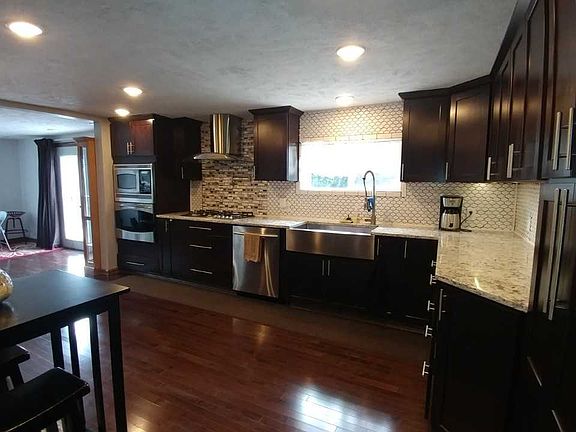 3rd image of 3814 Avenue D