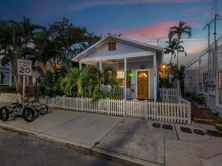 Southard St — Photo 36