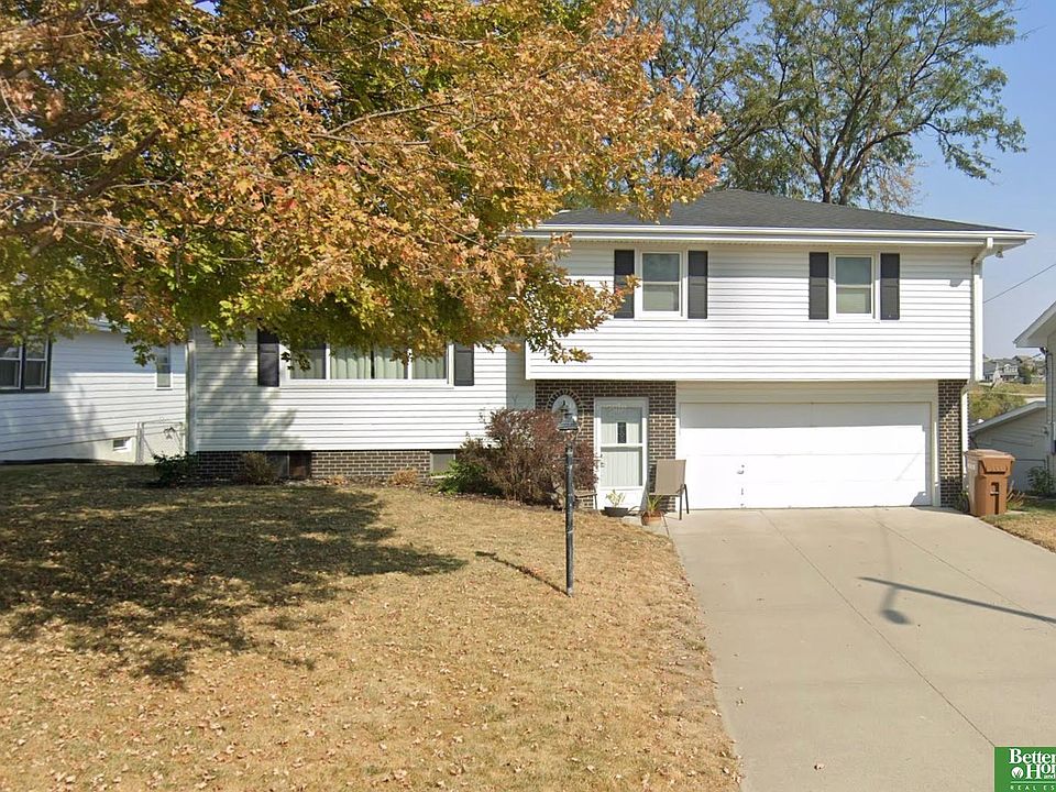 1st image of 409 N Stark St