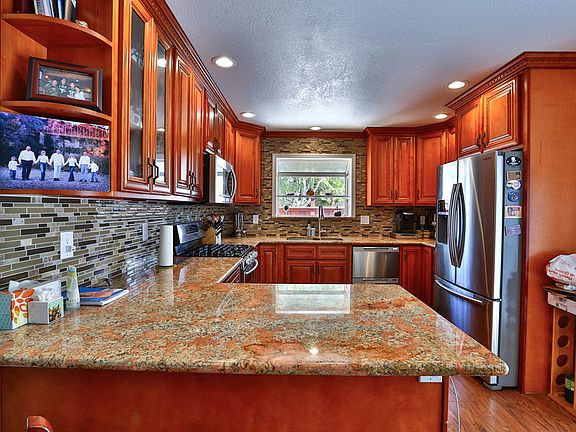 3rd image of 5351 Cheris Ct