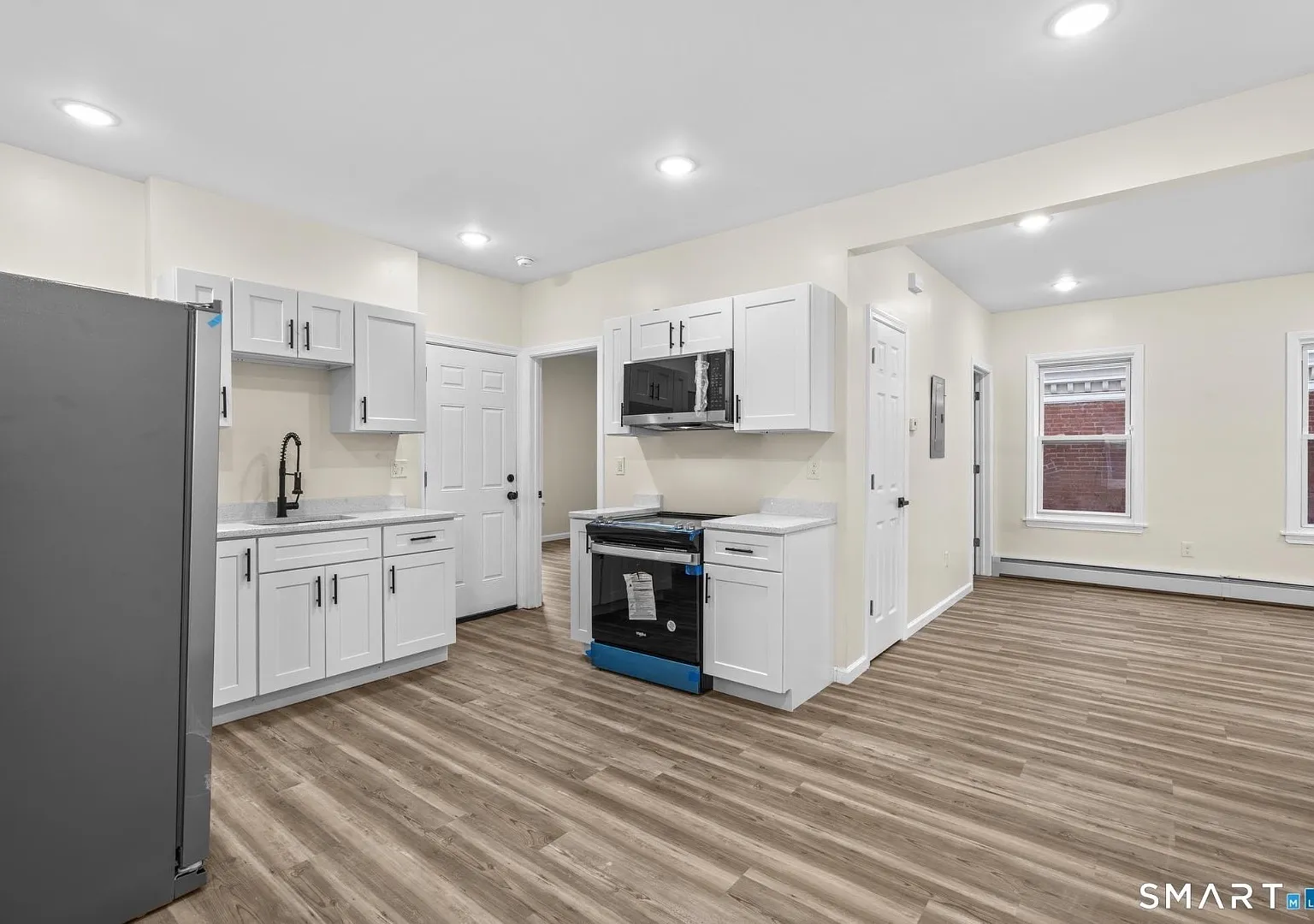 81 Hungerford St - Unit 2 Duplex — Photo 2