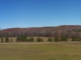 4114 Maxwell Rd, Petoskey, MI 49770