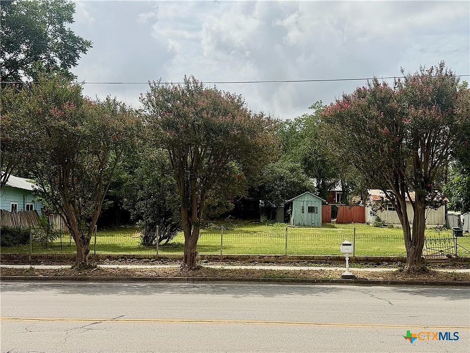 1st image of 612 Common St