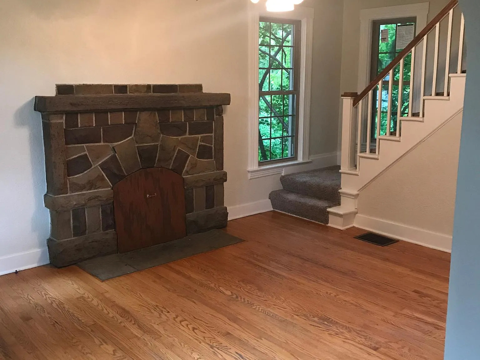 2 bed, $1,050 — Photo 4