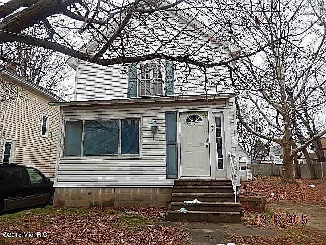 1st image of 173 Kingman Ave E