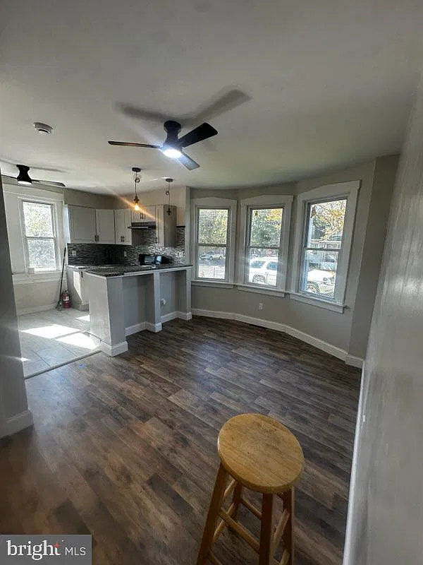 2 bed, 1.0 bath, 1660 sqft, $1,800 — Photo 3