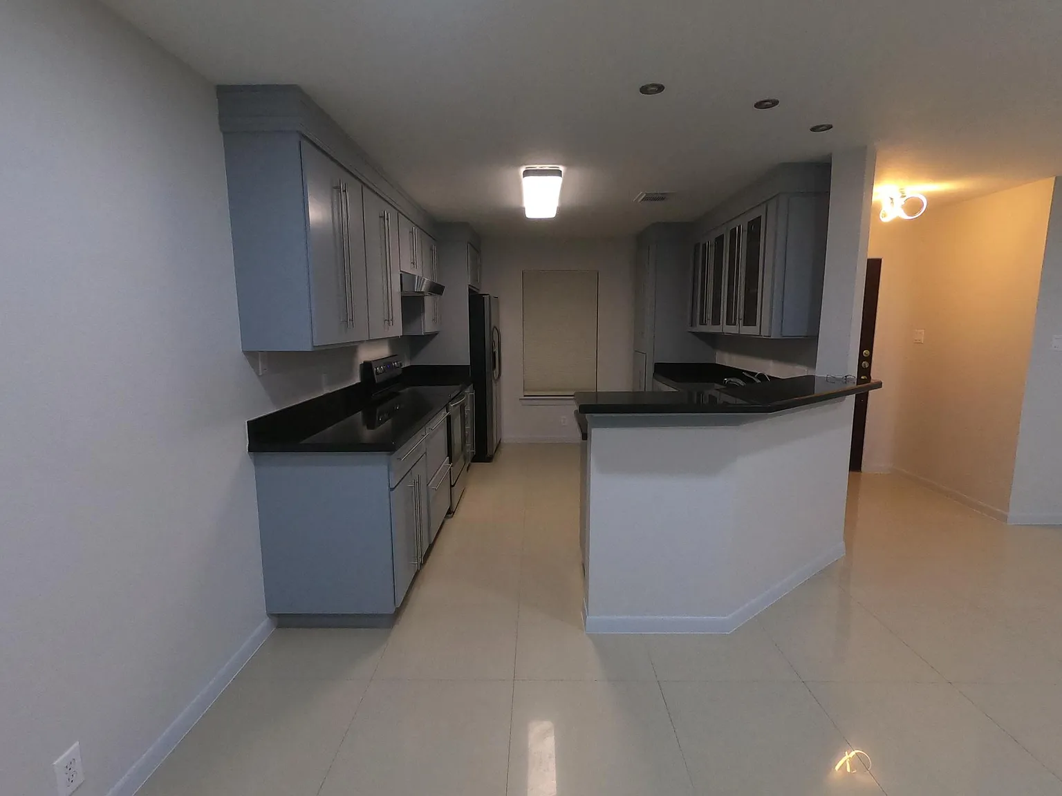 3 bed, 1469 sqft, $1,800 — Photo 3