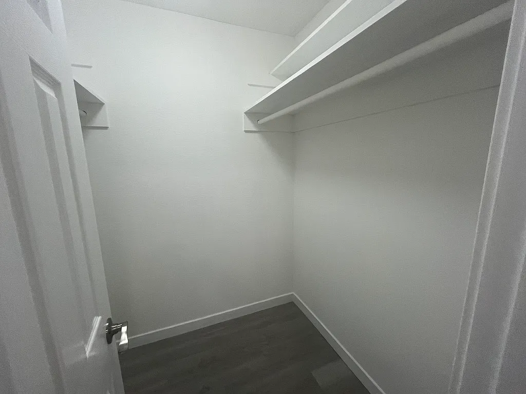1875 Julian Av - 3 — Photo 3