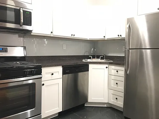 Rented by Simply Brooklyn Realty Inc | media 8