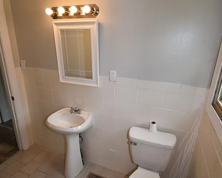 914 W Happy Hollow Dr — Photo 11