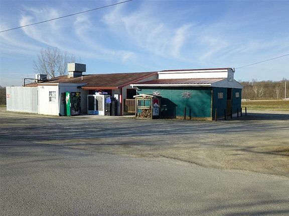 4th image of 6501 Beechwood Ln