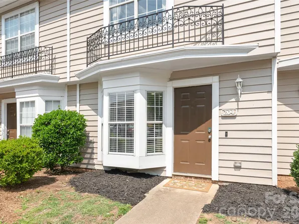 204 Heritage Pkwy, Fort Mill, SC 29715