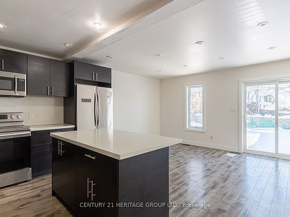 4th image of 23A Jeavons Ave