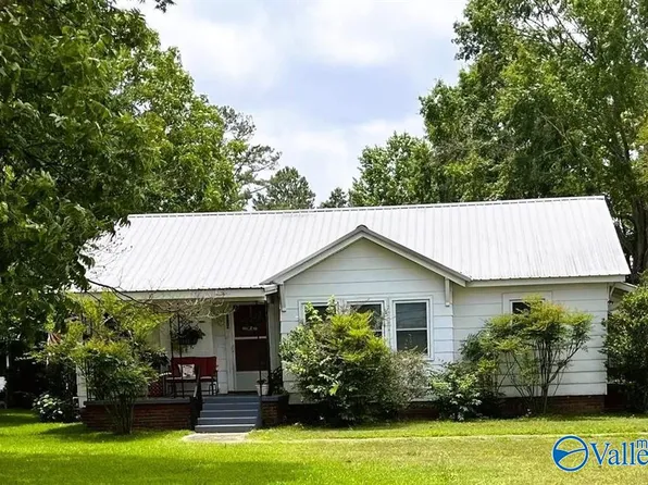 1029 W Main St, Centre, AL 35960