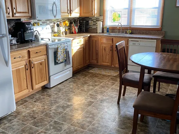 1005 Chestnut St, Tarkio, MO 64491