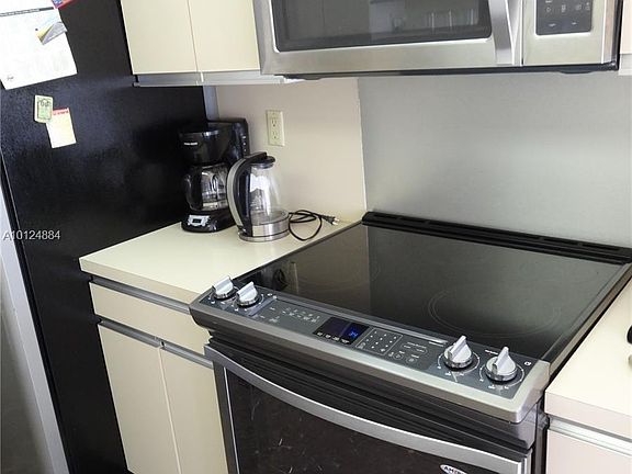 5th image of 19355 Turnberry Way APT 10E