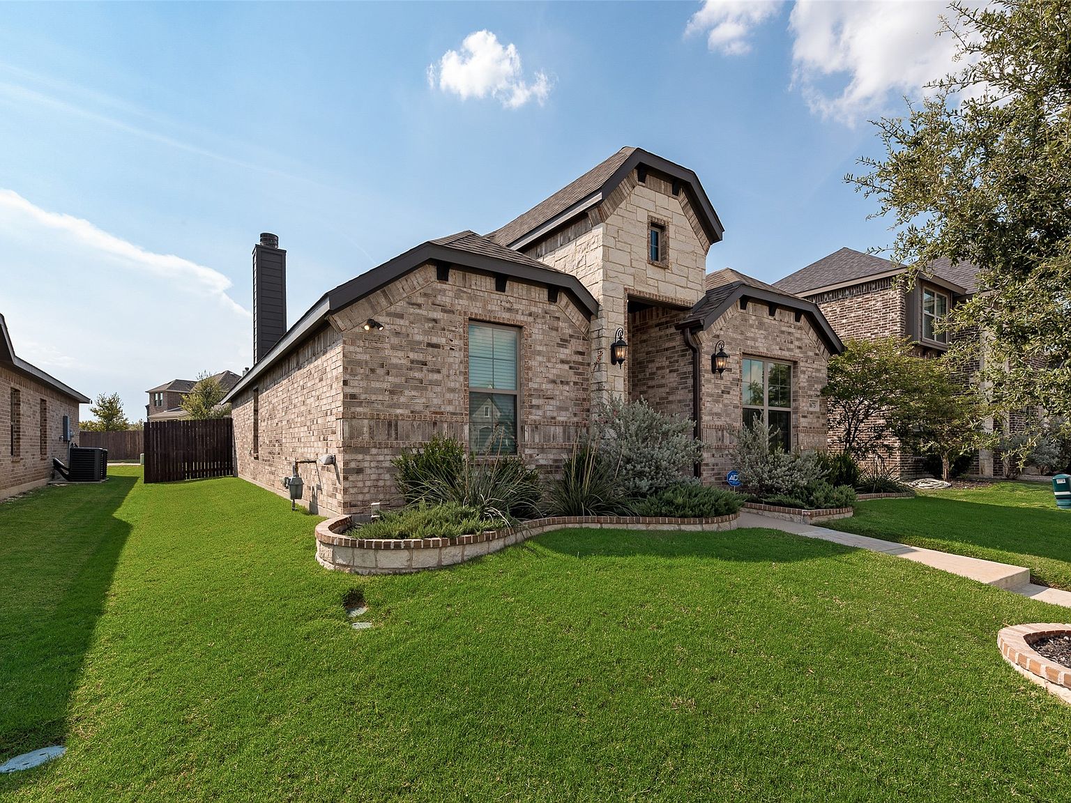 お値下げしました！TILLY'S HOUSE　FAITH JAQUES 著 1673 Vista Way, Waxahachie, TX 75165 | Zillow