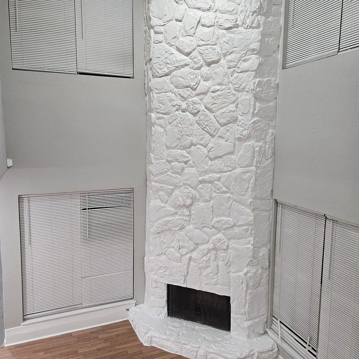 3 bed, 2.5 bath, 1623 sqft, $1,550 — Photo 2
