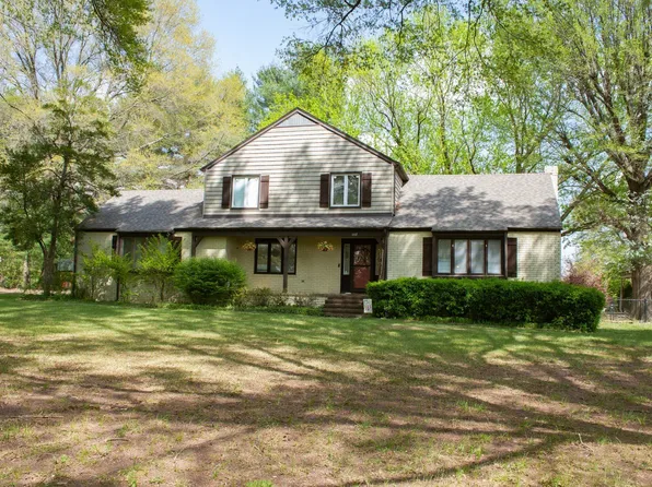 157 Mockingbird Ln, Martin, TN 38237