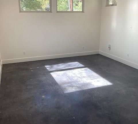 3rd image of 610 Highland Ave #1/2