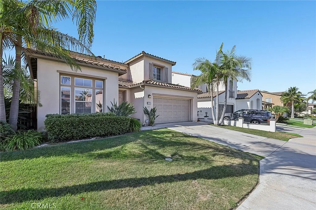 5 bed, 2777 sqft, $6,400 — Photo 2