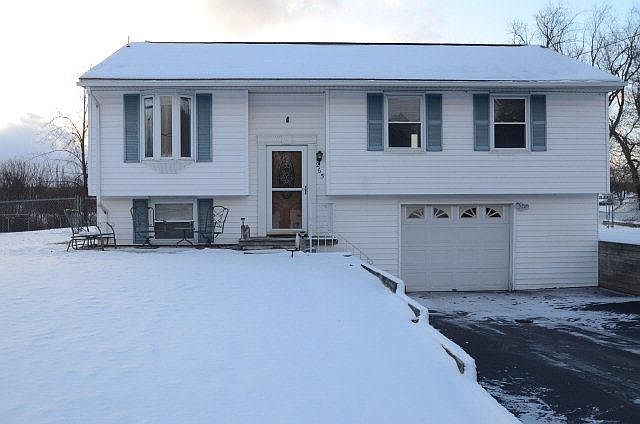 1st image of 265 Oriole Dr